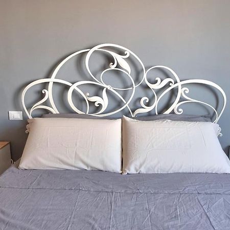 La Fenice Blu-By Goccia Di Lago Desenzano เดเซนซาโนเดลการ์ดา ภายนอก รูปภาพ