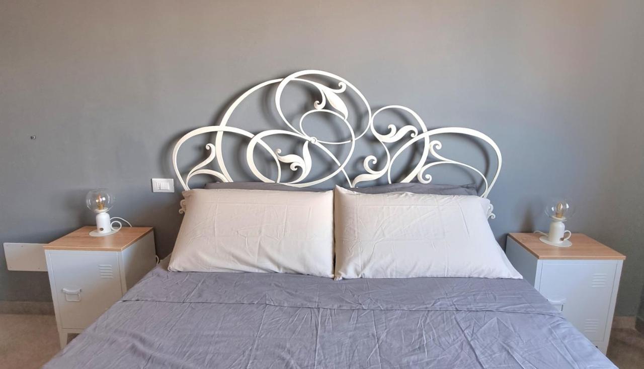 La Fenice Blu-By Goccia Di Lago Desenzano เดเซนซาโนเดลการ์ดา ภายนอก รูปภาพ